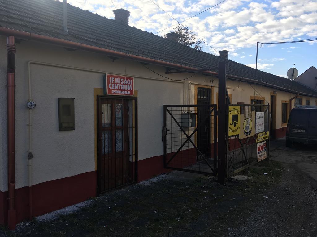 Centrum Panzio Kaposvár 外观 照片